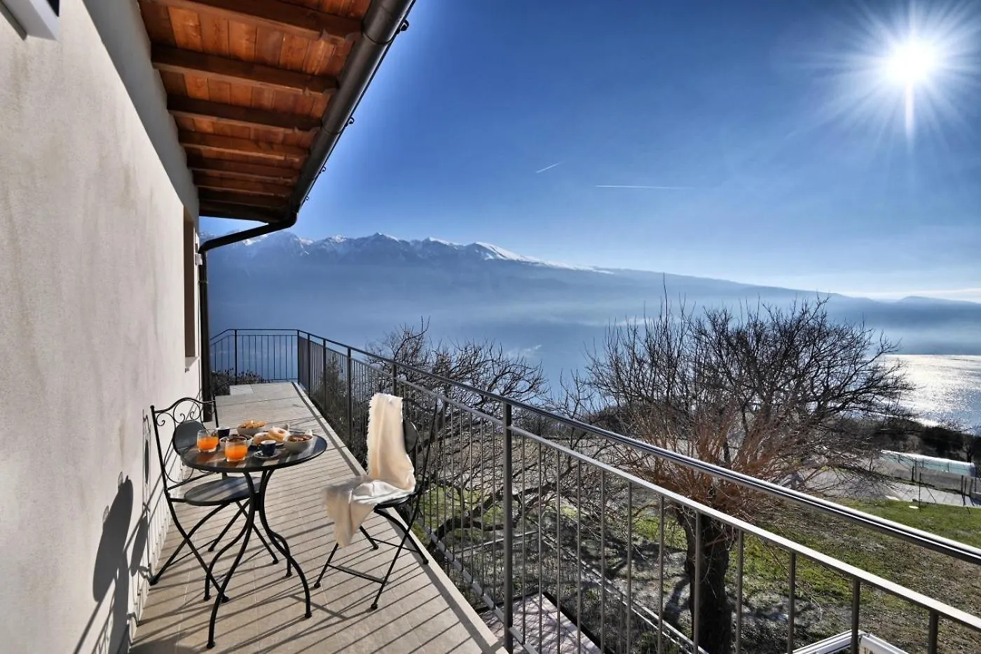 شقة Appartamento Orizzonte - Theater Home تينيالي إيطاليا